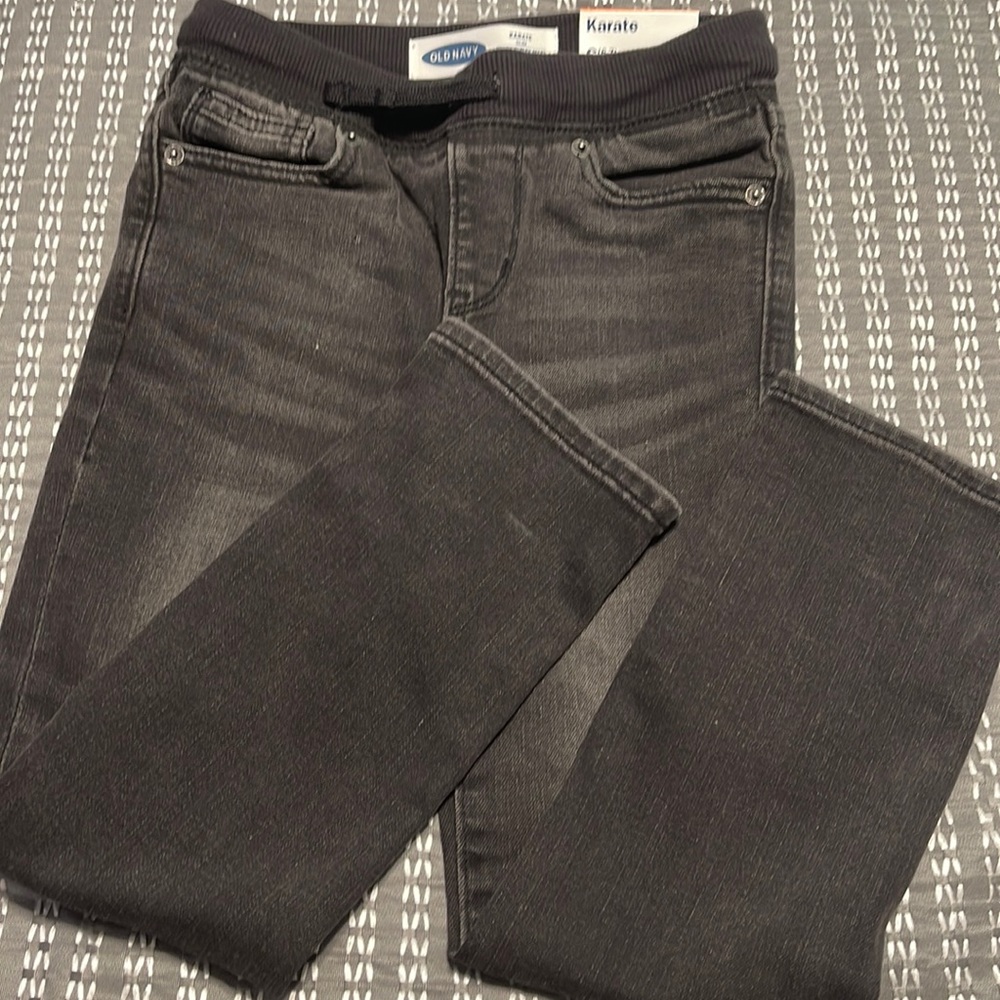 Old navy slim fit black faded jean.